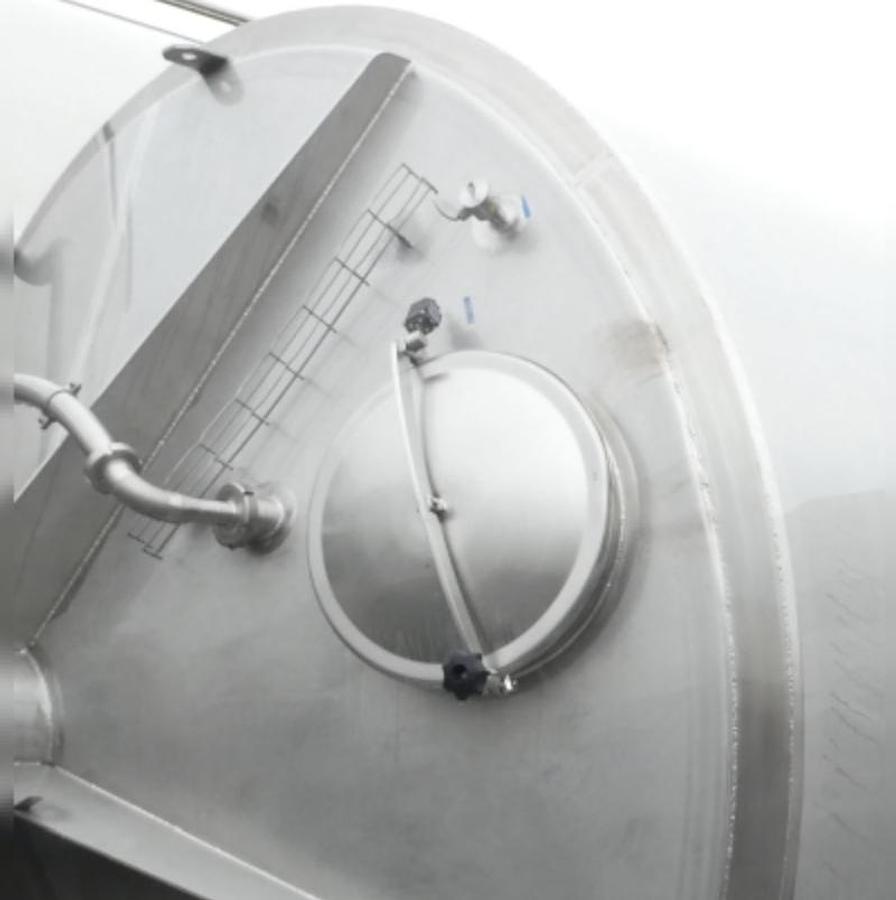 Used 25,000 Litre 316 Stainless Steel Tanks with Heat Exchanger