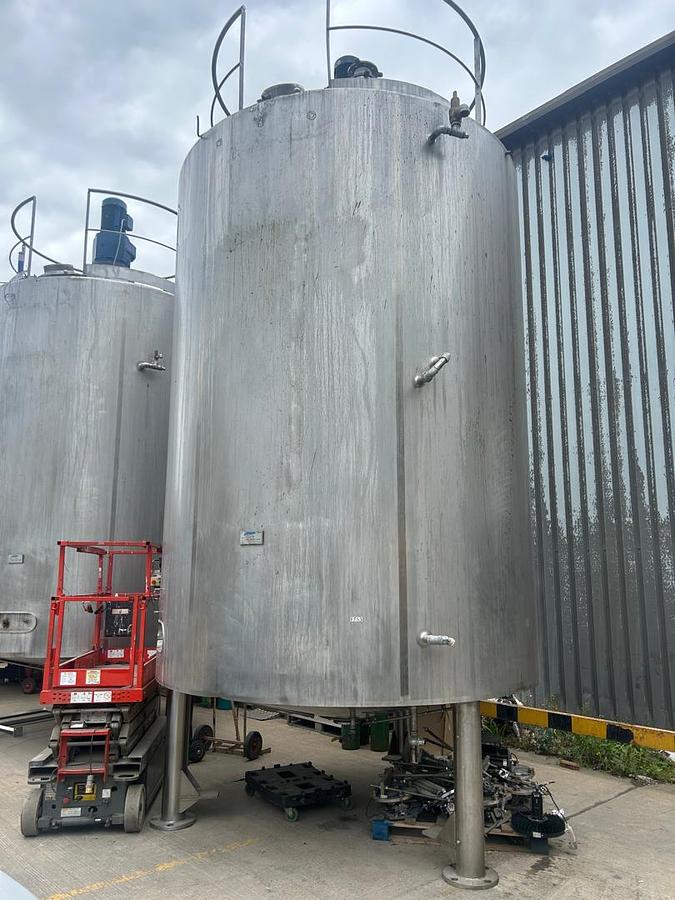 Used 25,000 Litre Stainless Steel Jacketed Mixing Tanks