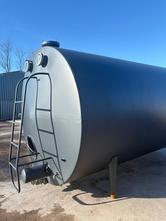 Used 15,000 Litre Stainless Steel Insulated Storage Tank with agitator