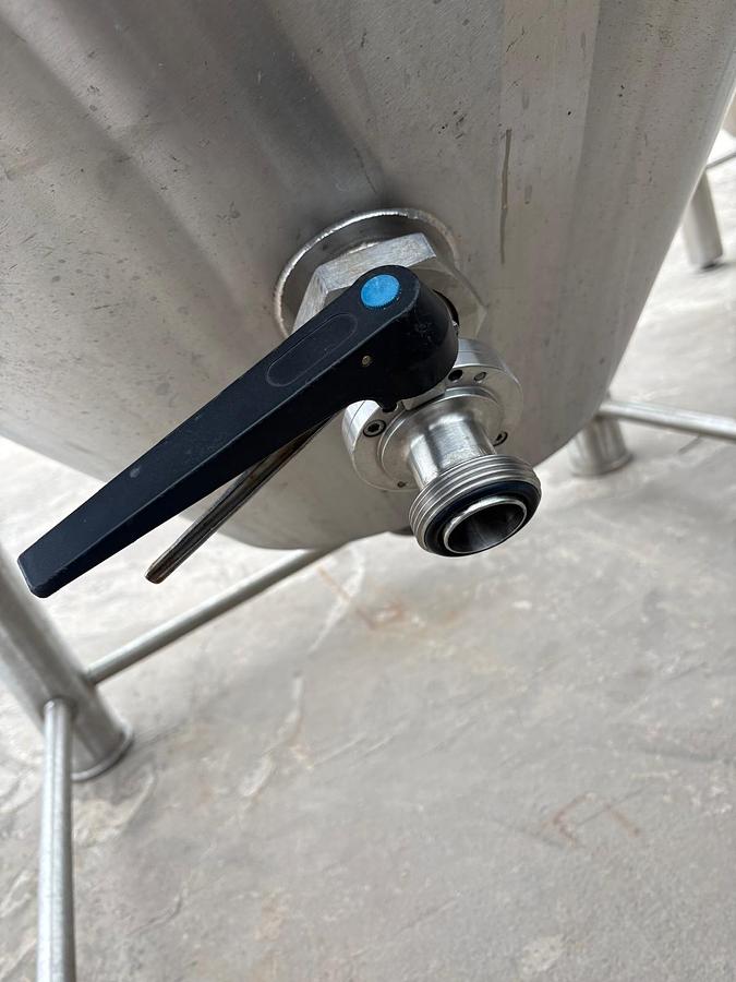 Used 5000 Litre Stainless Steel Fermenting Tanks