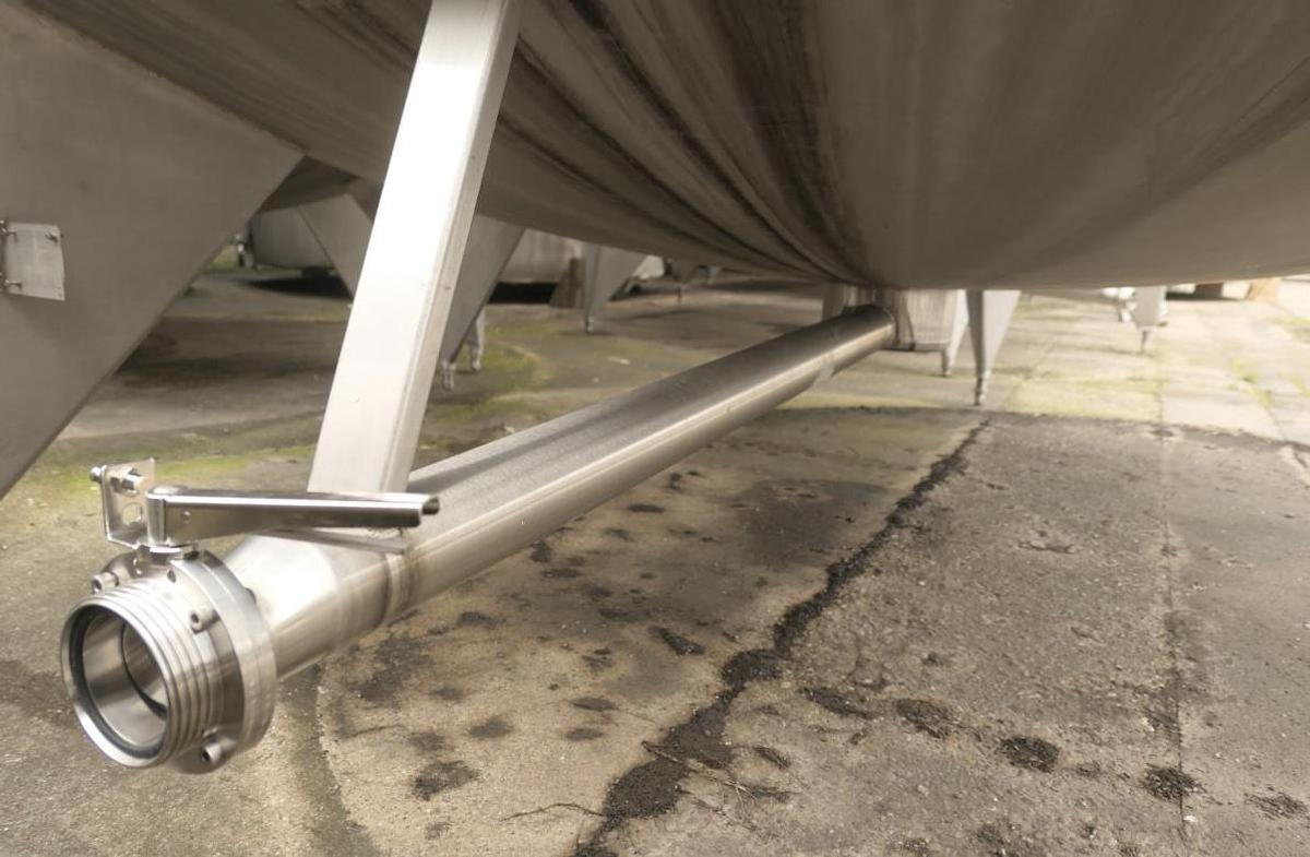 Used 50,000 Litre 304 Stainless Steel Mixing TankS