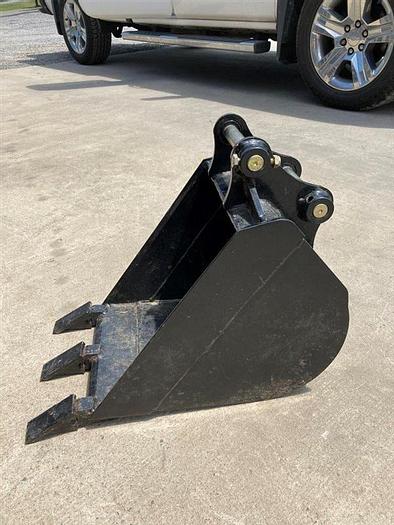 12" Mini Excavator Rock Bucket with Teeth