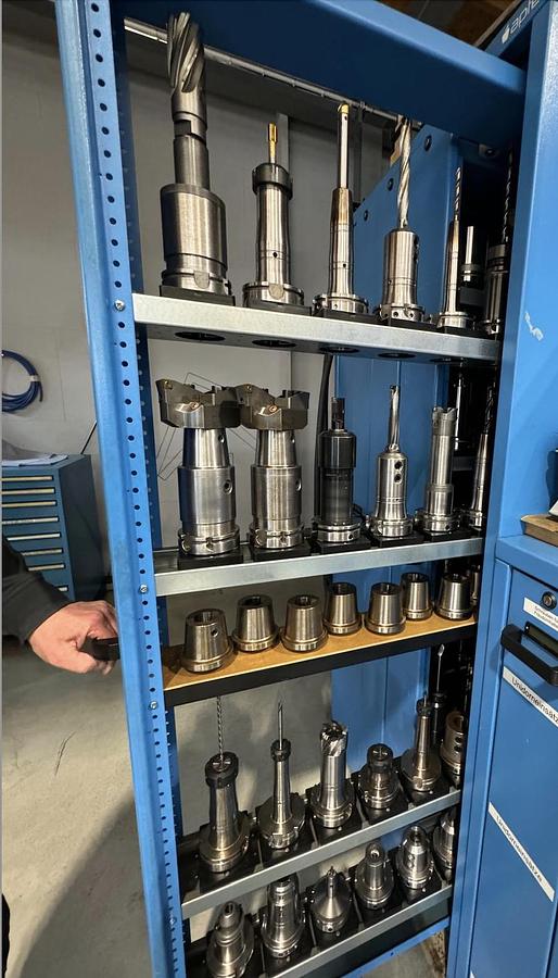 Used 4-ACHSEN BAZ MANDELLI STORM 2500 BJ. 2007