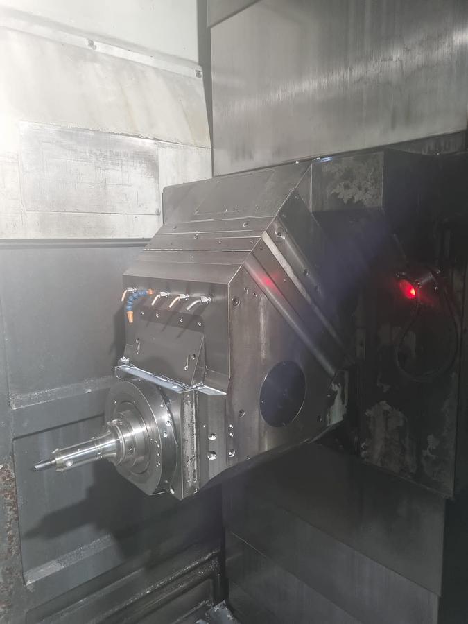 Used 4-ACHSEN BAZ MANDELLI STORM 2500 BJ. 2007