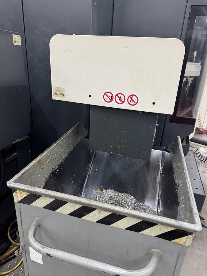 Used DMG MORI 60 eVo inklusive Automation DMG PH 150-8