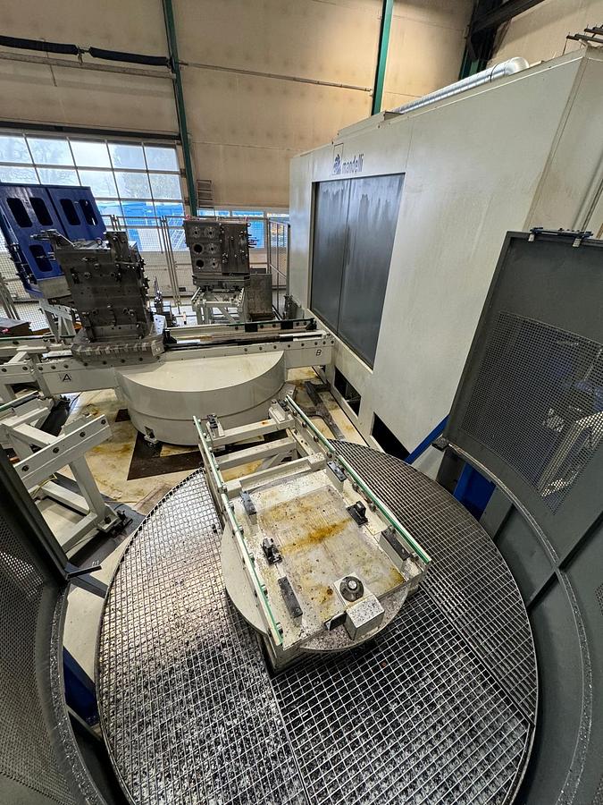 Used 4-ACHSEN BAZ MANDELLI STORM 2500 BJ. 2007