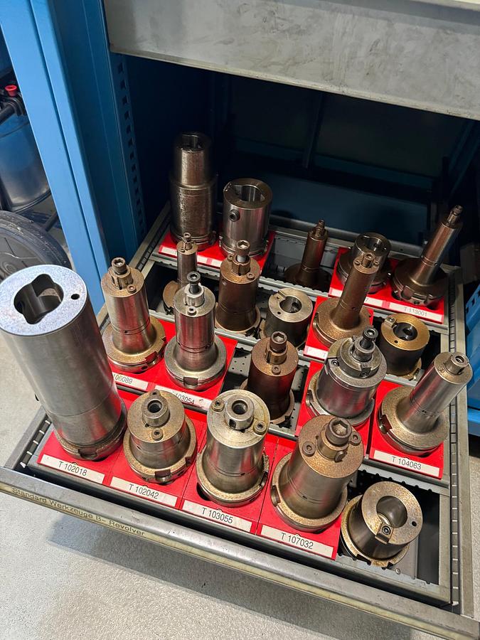 Used 4-ACHSEN BAZ MANDELLI STORM 2500 BJ. 2007