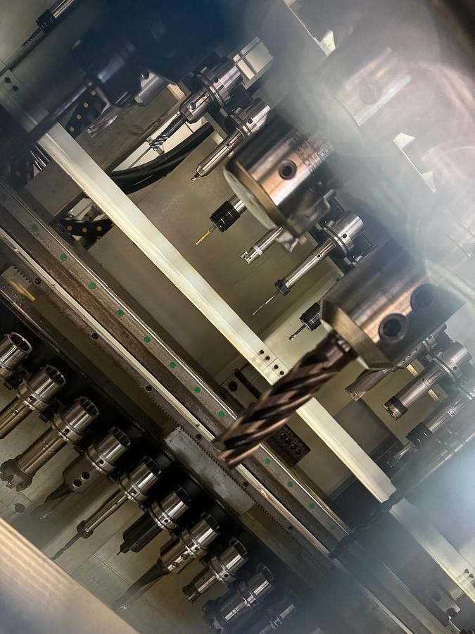 Used 4-ACHSEN BAZ MANDELLI STORM 2500 BJ. 2007