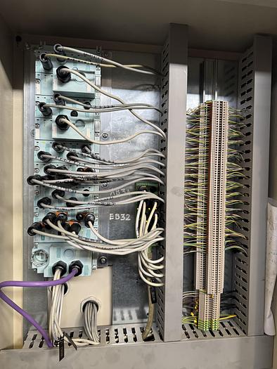 Used Zahnrad-Abwälzfräsmaschine SU HURTH MODUL WF 800/1200 Baujahr 2001