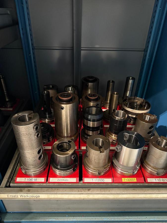 Used 4-ACHSEN BAZ MANDELLI STORM 2500 BJ. 2007