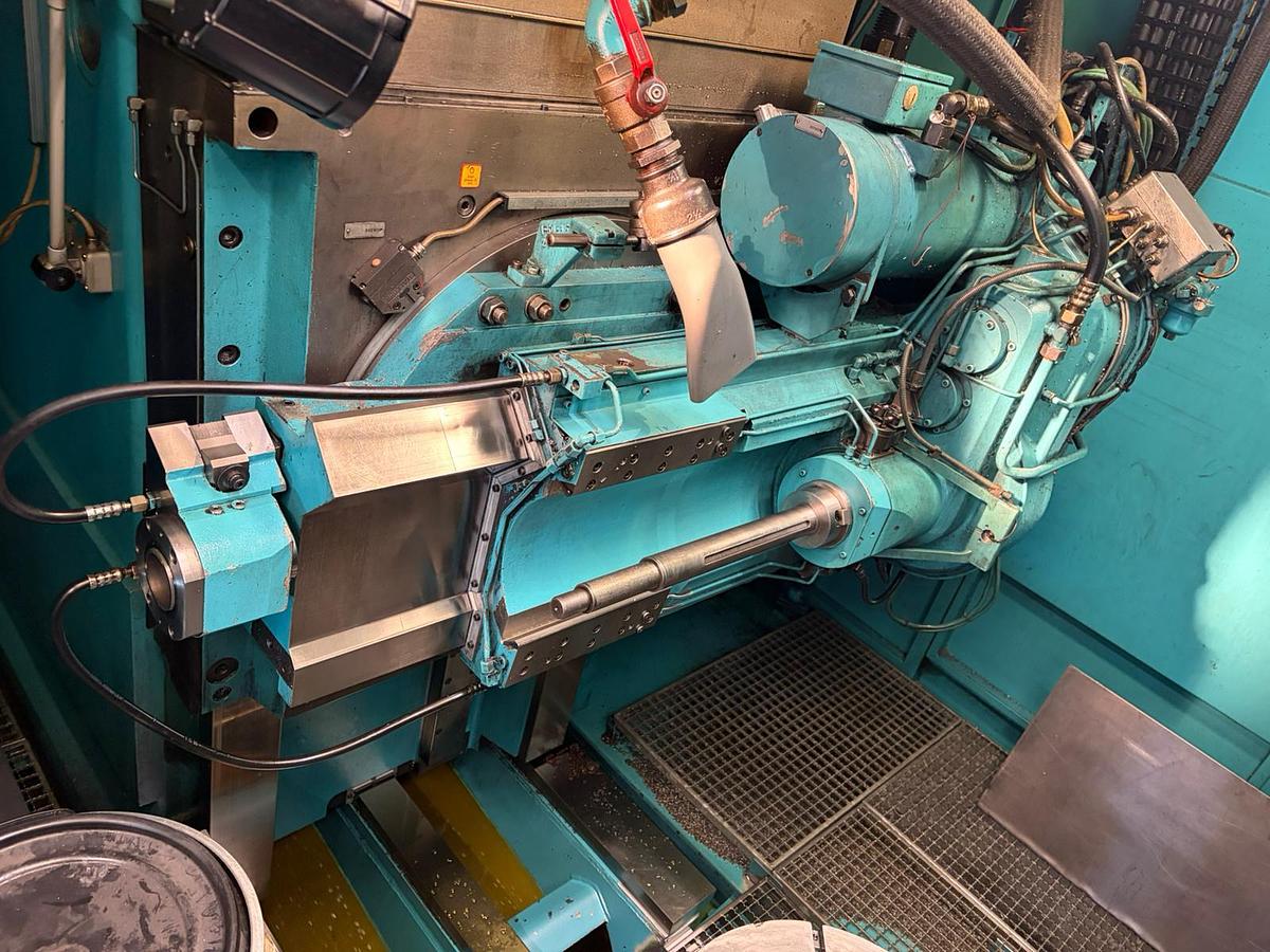 Used CNC ZAHNRAD-ABWÄLZFRÄSMASCHINE PFAUTER PE 800