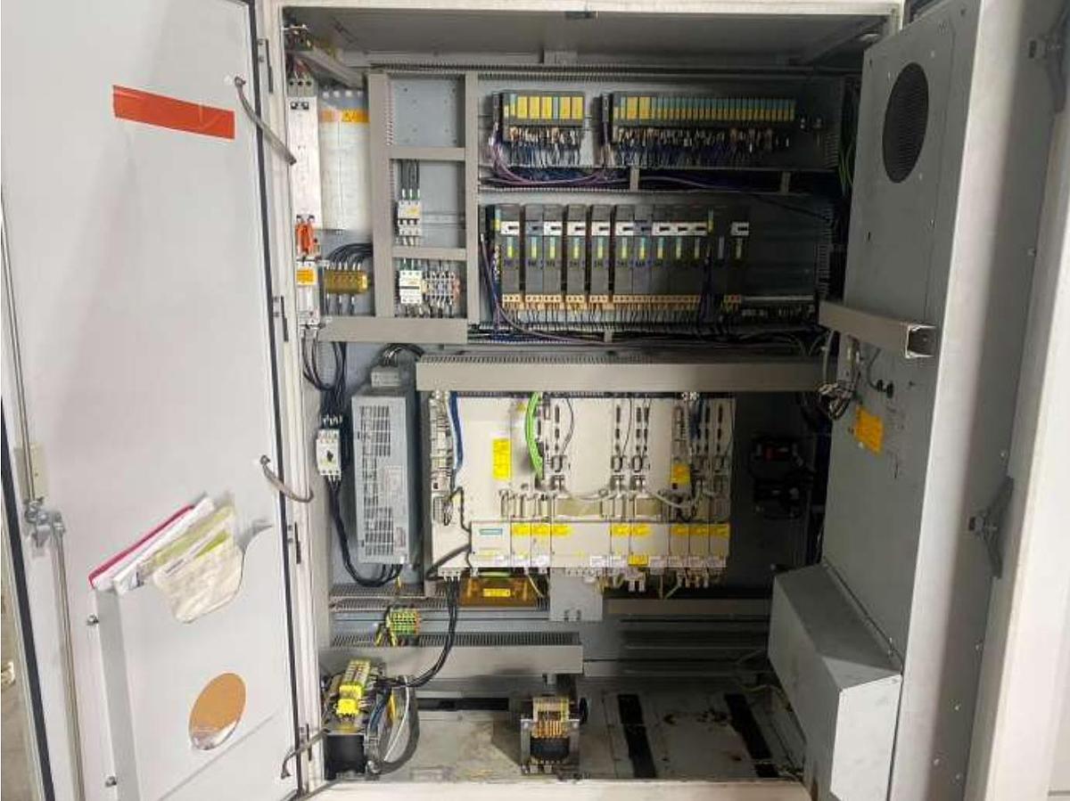 Used Zahnrad-Abwälzfräsmaschine LIEBHERR LC 380 Baujahr 2011