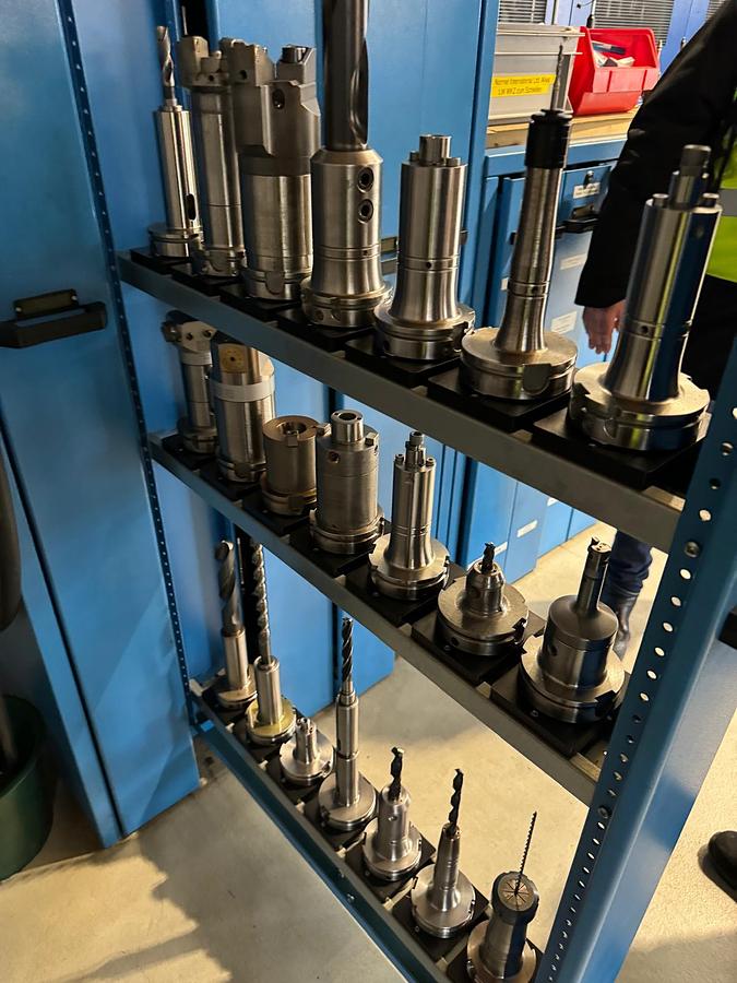 Used 4-ACHSEN BAZ MANDELLI STORM 2500 BJ. 2007