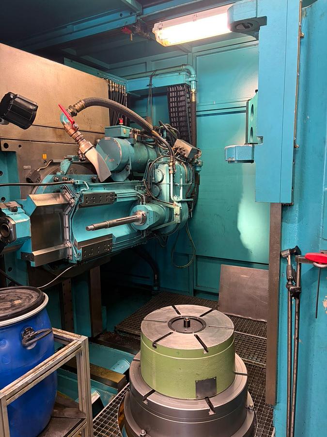 Used CNC ZAHNRAD-ABWÄLZFRÄSMASCHINE PFAUTER PE 800