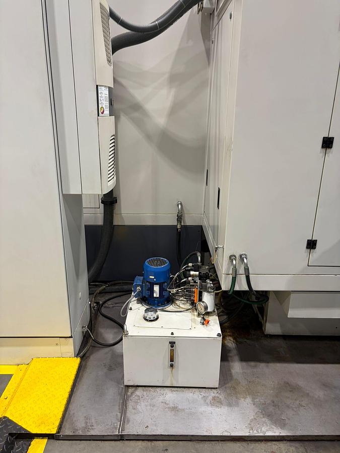 Used CNC Rundschleifmaschine Geibel & Hotz Baujahr 2012 Modell RS 2000 CM DS