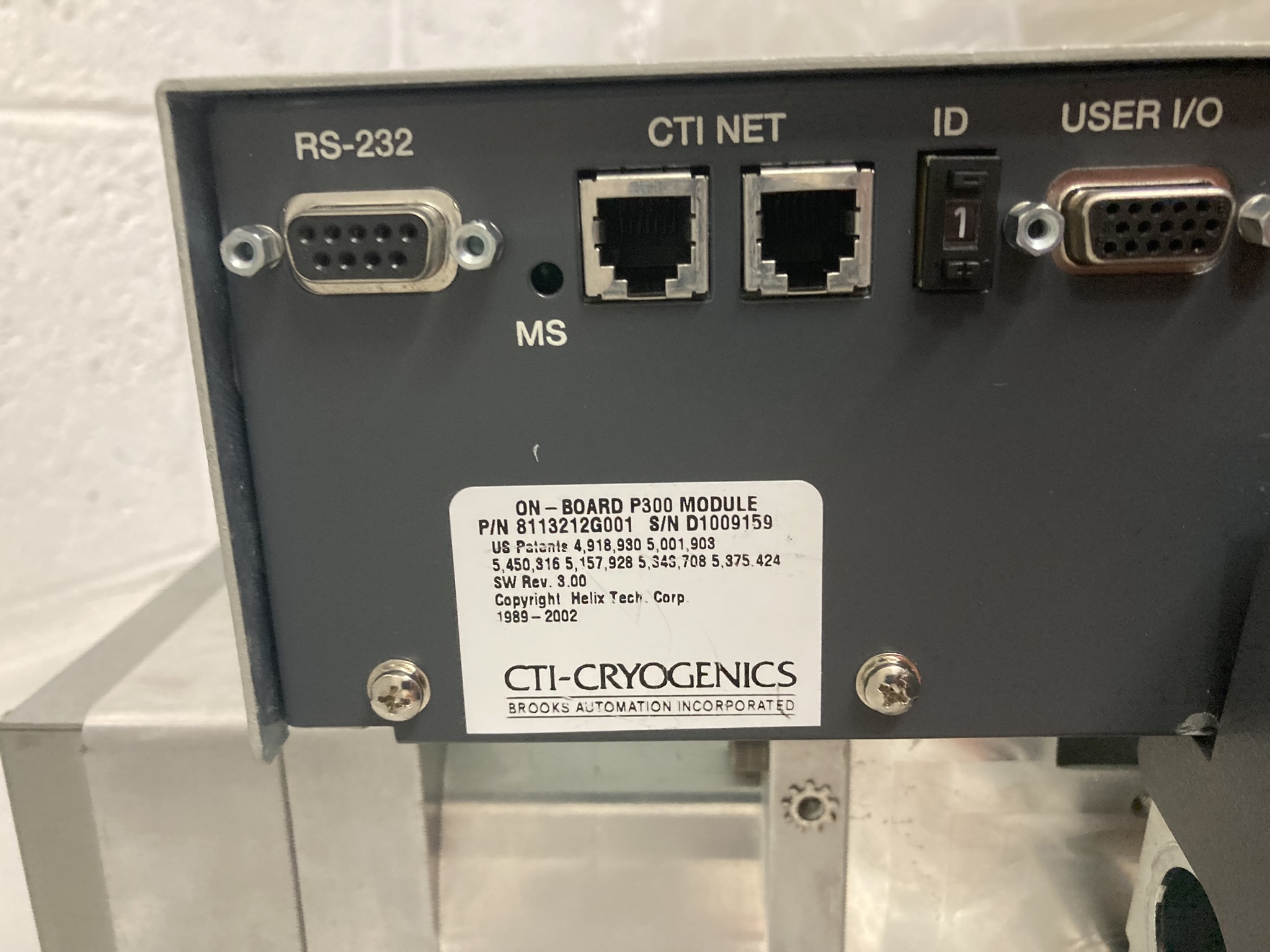 Used CTI-CRYOGENICS 8116250G002R CRYO WITH CHEVRON