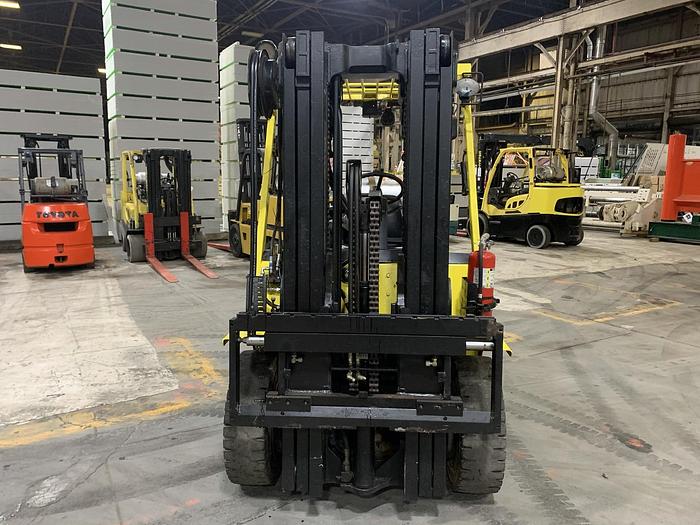 Used 8,000 POUND HYSTER H80XM FORKIFT 2005 PNUEMATIC TIRES 1,650 HOURS