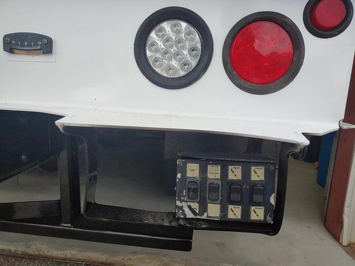 Used Altec AA55 60ft Bucket Boom on 2015 Ford F-750 4x2 Reg Cab Utility Truck - 44765