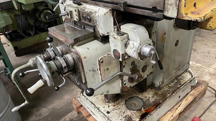 Used Frezarka pionowa 6R11