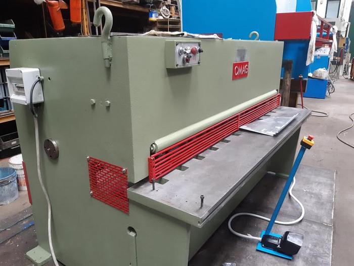 Usato CESOIA OMAG IDRAULICA 2000 X 3