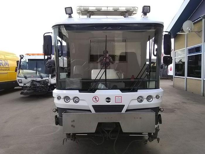 Gebruikt 2009 RAVO 530 STH