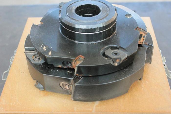 Used Gruppo utensili serramento usato