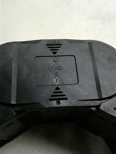 igus E4.32.01 ( 2 pieces) E4.32.02.100 (3 Pieces)