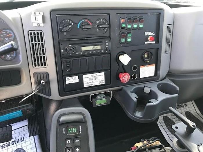 Used 2012 International 4300 Altec AM-55 60ft Over-Center Bucket Truck - C83519