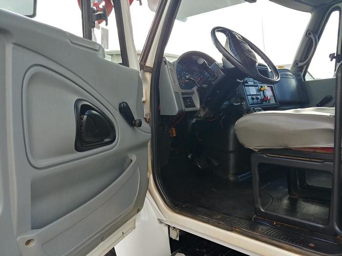 Used Altec DM47-TR Digger Derrick on 2007 International 4300 Utility Truck - 80412