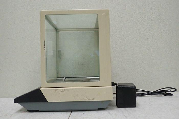 Used Denver Instrument Company Model 100A XE Series Laboratory Balance Scale