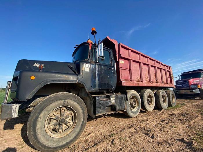 Used 1994 MACK DM690S