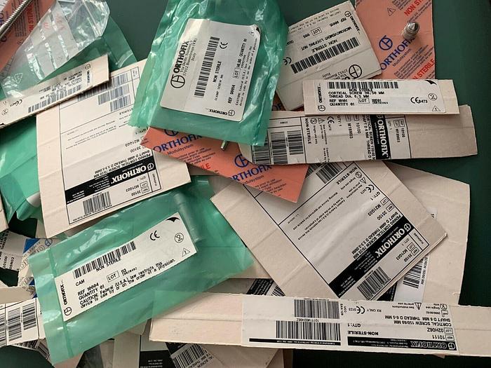 Orthofix Modules + over 170x accessories : screw , Body Locking nut etc , NEW / NEW