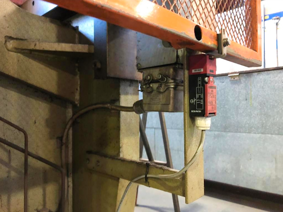 Used Safan DNCS 80 - 3100 - Press Brake - 1990