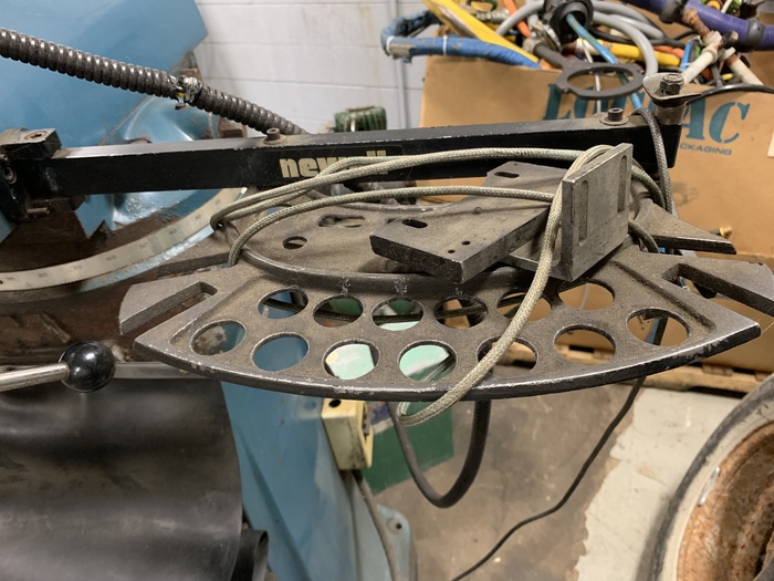 Used ATRUMP K2V VERTICAL KNEE TYPE MILLING MACHINE