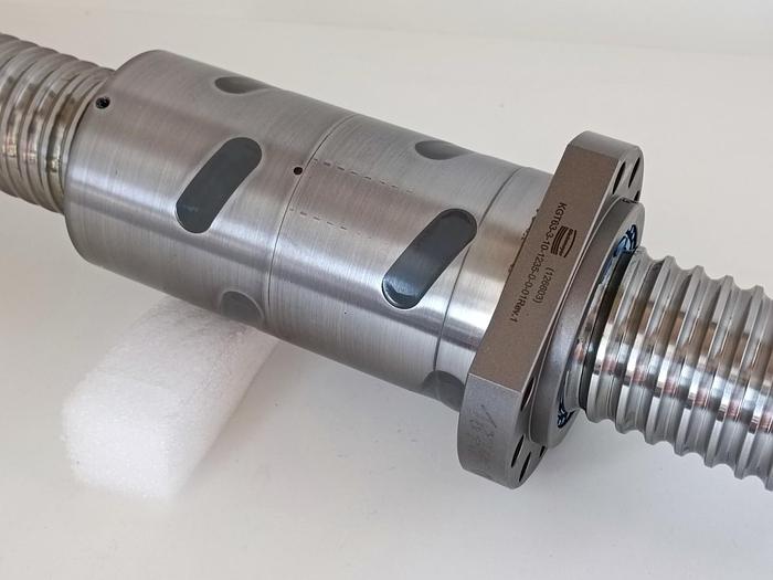 Geschliffener Präzisions Kugelgewindetrieb, D63mm, 1458mm, Steinmeyer, neu