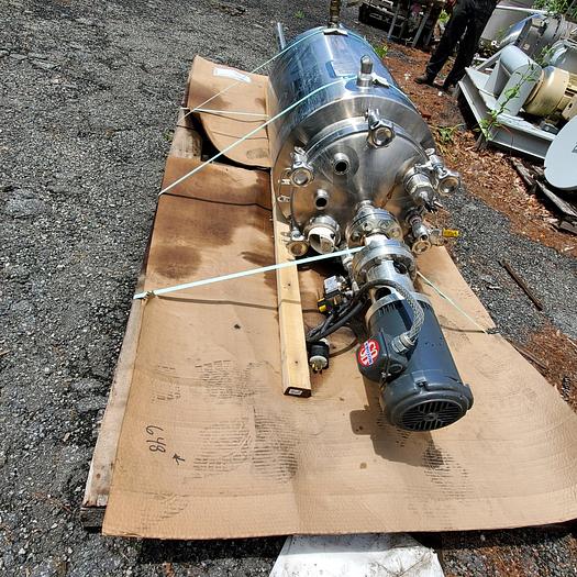 Used 45 GALLON (175 LITER) WALKER REACTOR - T-316L S/S - 45 PSI/FV/75 PSI (#9932)