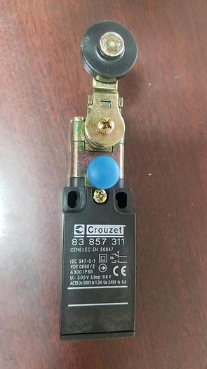 Crouzet 83857311 Roller Limit Switch NEW!