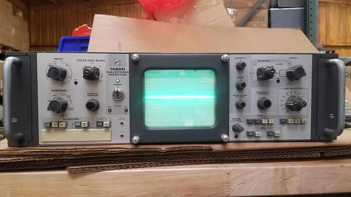 Used Tektronix 1485R Waveform Monitor Powers UP!