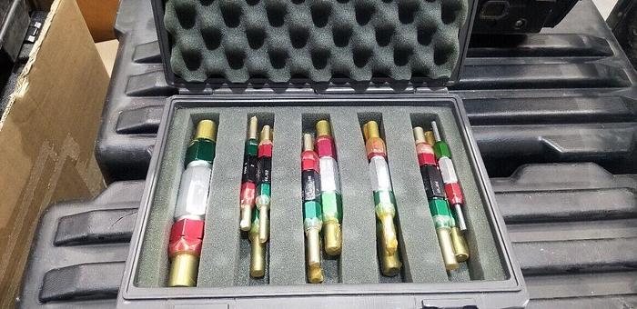 Used DUNDICK GO/NO-GO Gauge Set