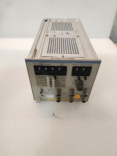Used Tektronix 067-1039-00 Pattern Generator Unit #2