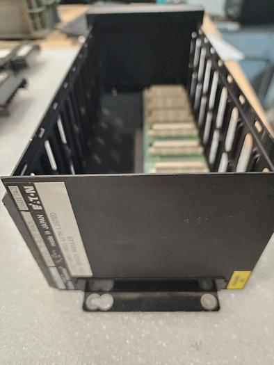 Used Cutler-Hammer D200RAC9 9-Slot Rack