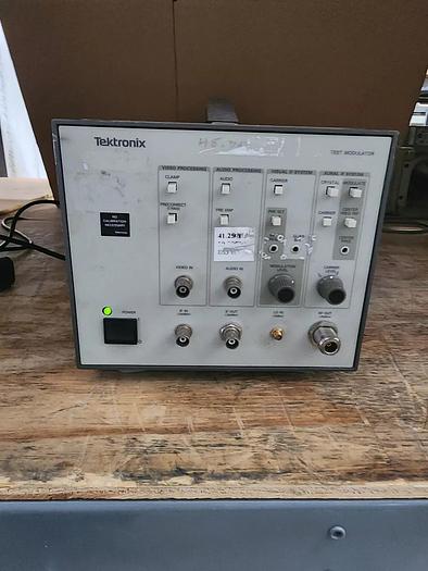 Used Tektronix 067-0886-03 Test Modulator