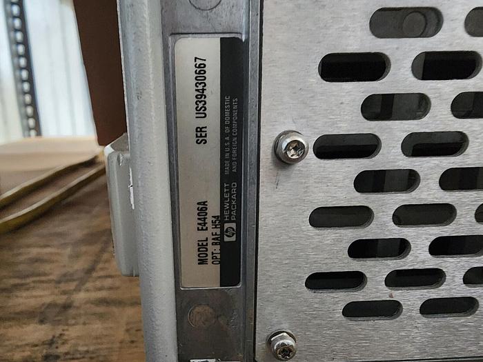 Used HP/Agilent E4406A VSA Series Transmitter Tester 7MHz-4GHz Unit D