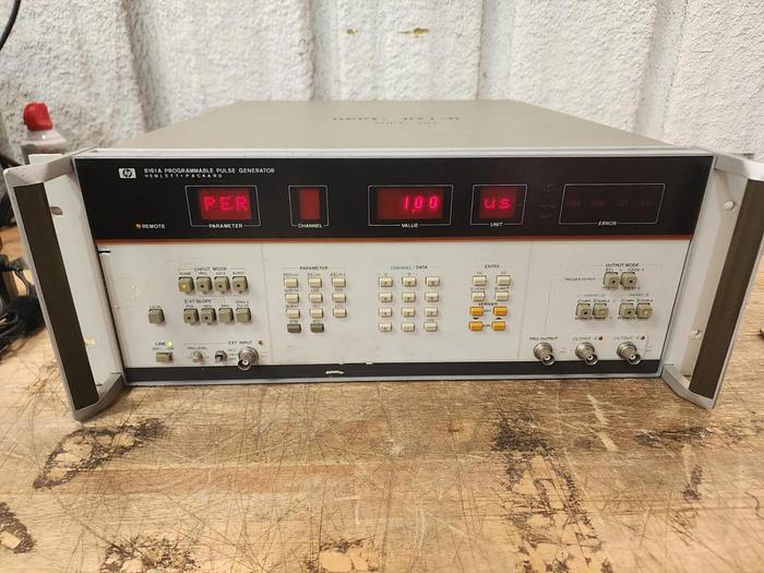 Used HP/Agilent 8161A Programmable Pulse Generator Option 020