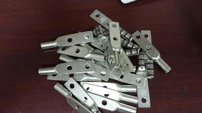 Used Thomas & Betts 256306951016PH Lugs Lot of 23
