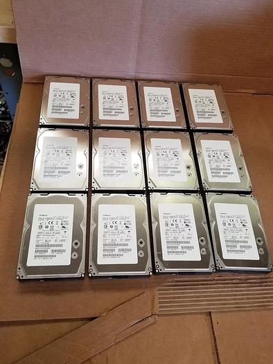 Used Hitachi HUS156030VLS600 300GB 15K Drives Lot of 12