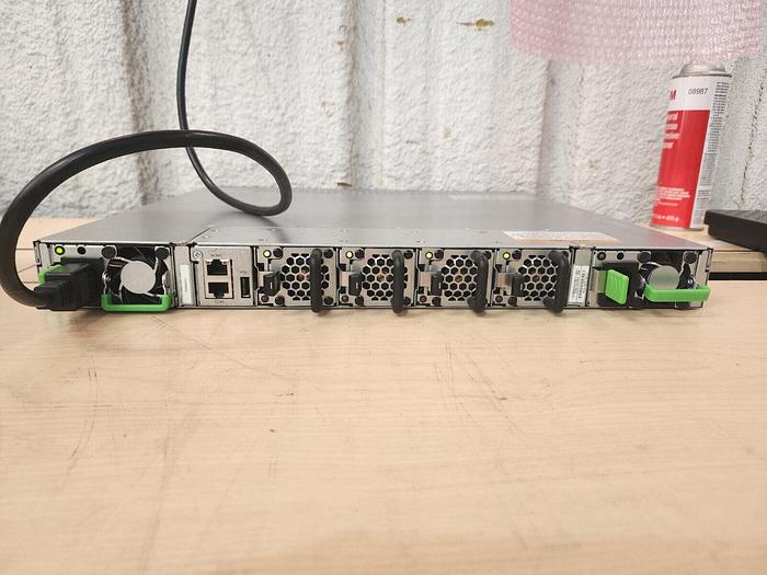 Used INVENTEC D6254QS Data Center Switch
