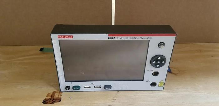Used Keithley 2820A RF Vector Signal Analyzer Front Panel READ!