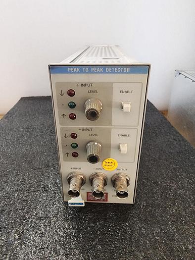 Used Tektronix 015-0408-00 Peak to Peak Detector Unit #2