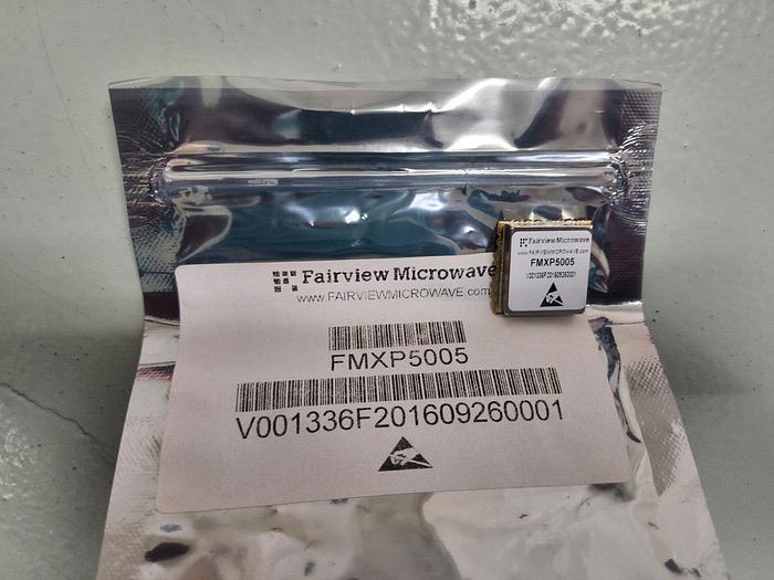 Fairview Microwave FMXP5005 SMT Phase Locked Crystal Oscillator NEW!